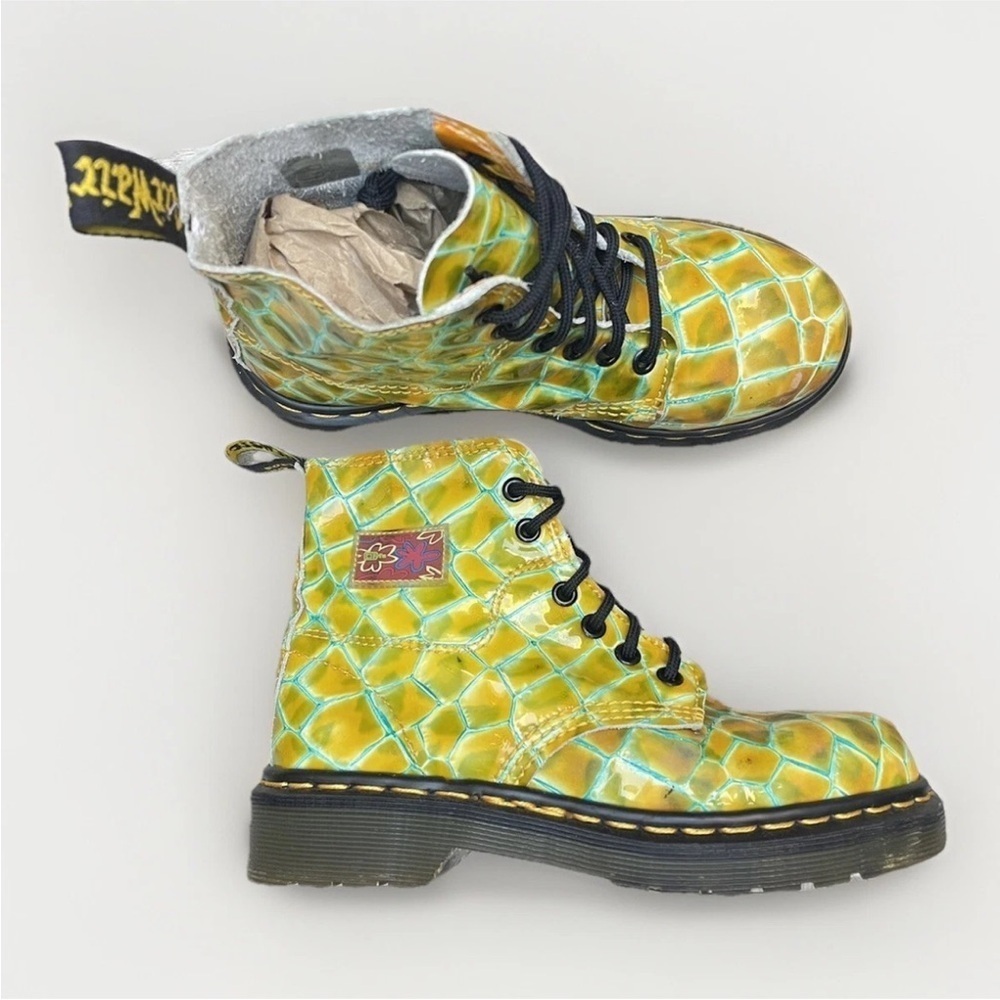 Vintage Dr Martens Yellow Croc Patent Combat Boots Made in England Size 3 UK - Picture 6 of 11